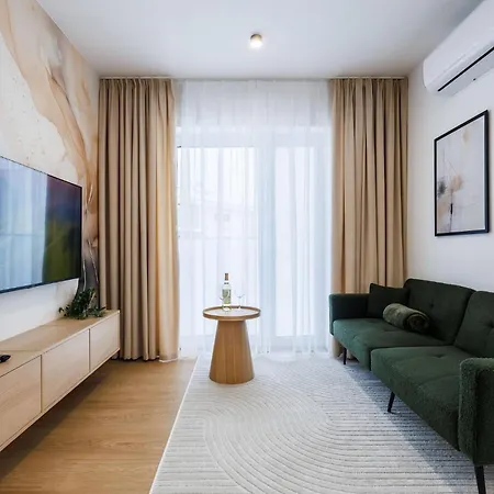 Apartment M2 Aura With Ac, Free Parking By Staynest Rzeszow