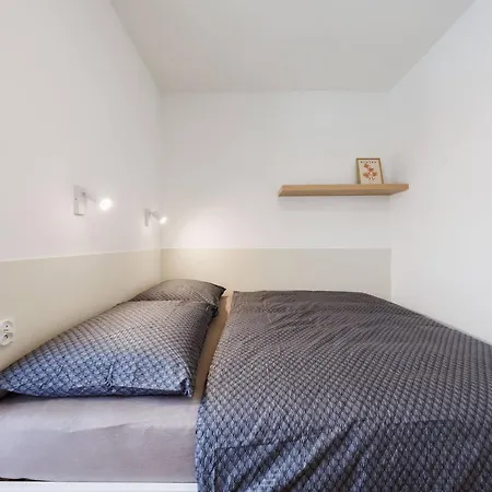 M2 Aura With Ac, Free Parking By Staynest Apartment *